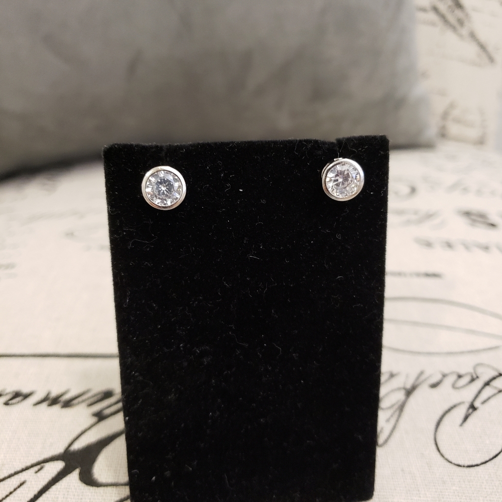 Diamonique Bezel Set Earring is .925 - Picture 4 of 7